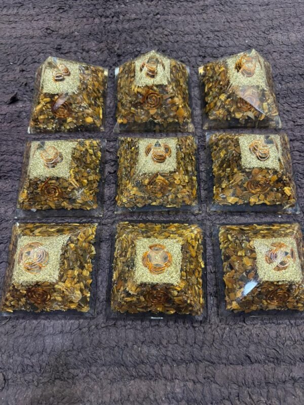 Tiger eye pyramid