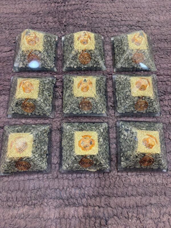 Indian Pyrite chips pyramid